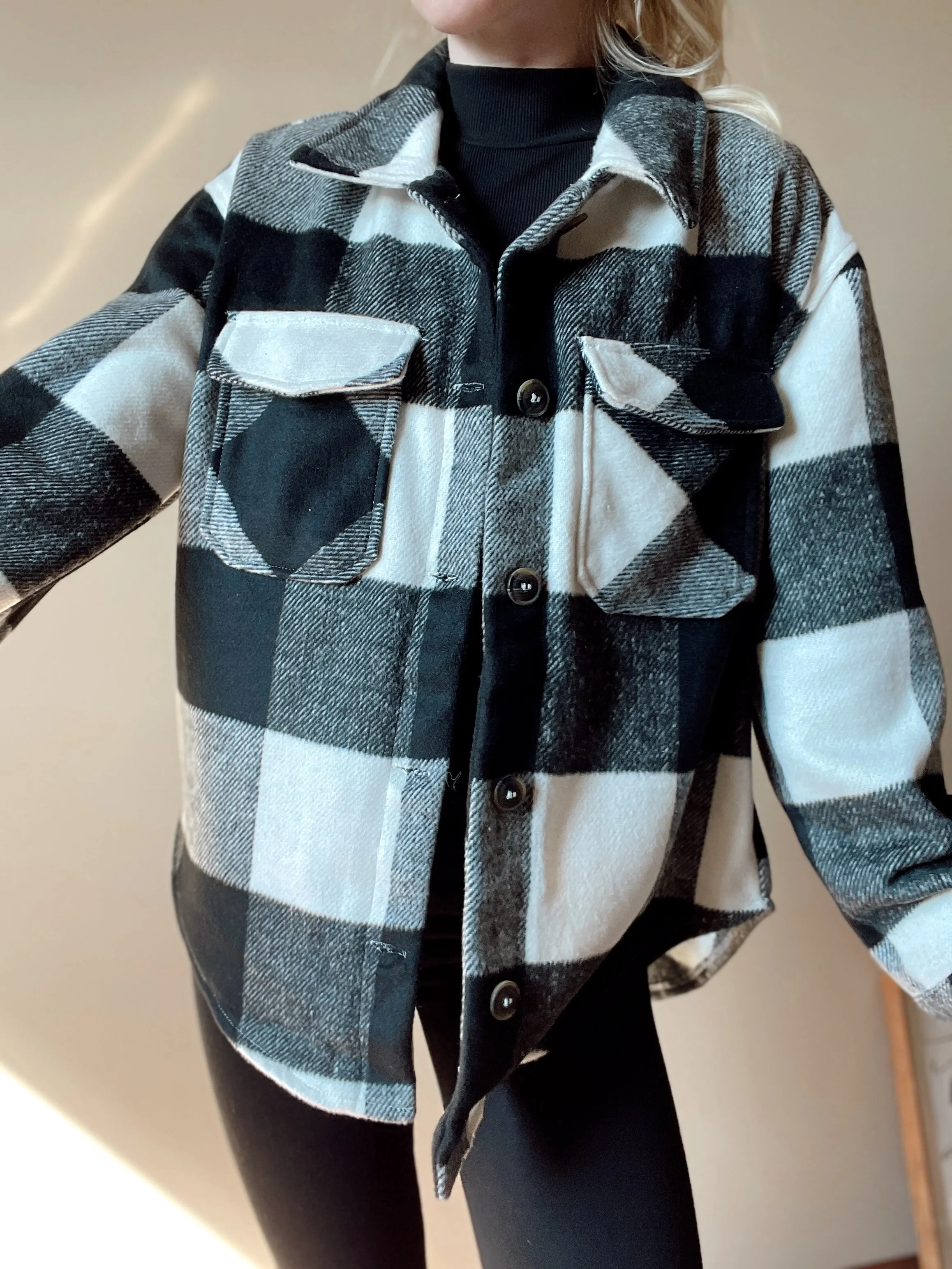 Black   White Plaid Flannel Button Down Jacket