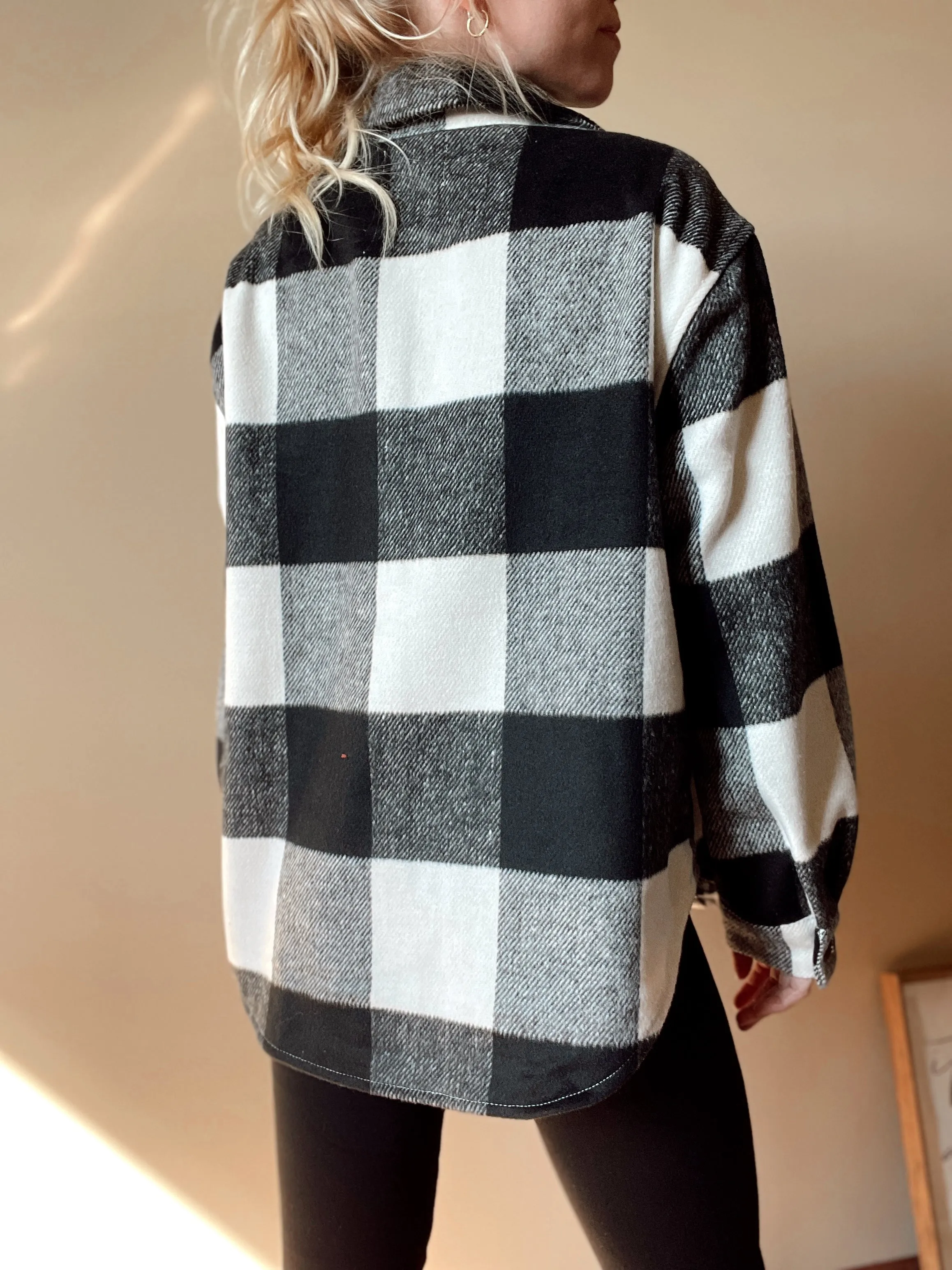 Black   White Plaid Flannel Button Down Jacket