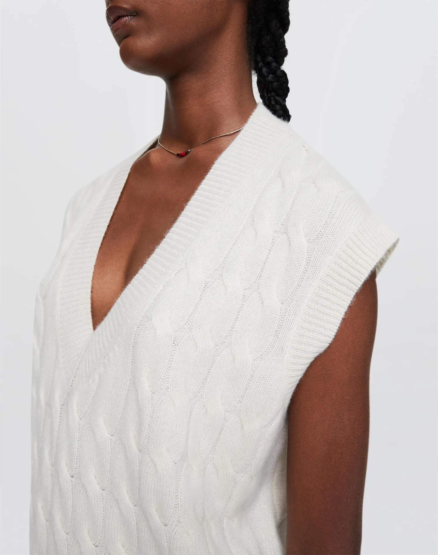 Cashmere Cable Vest - Ivory