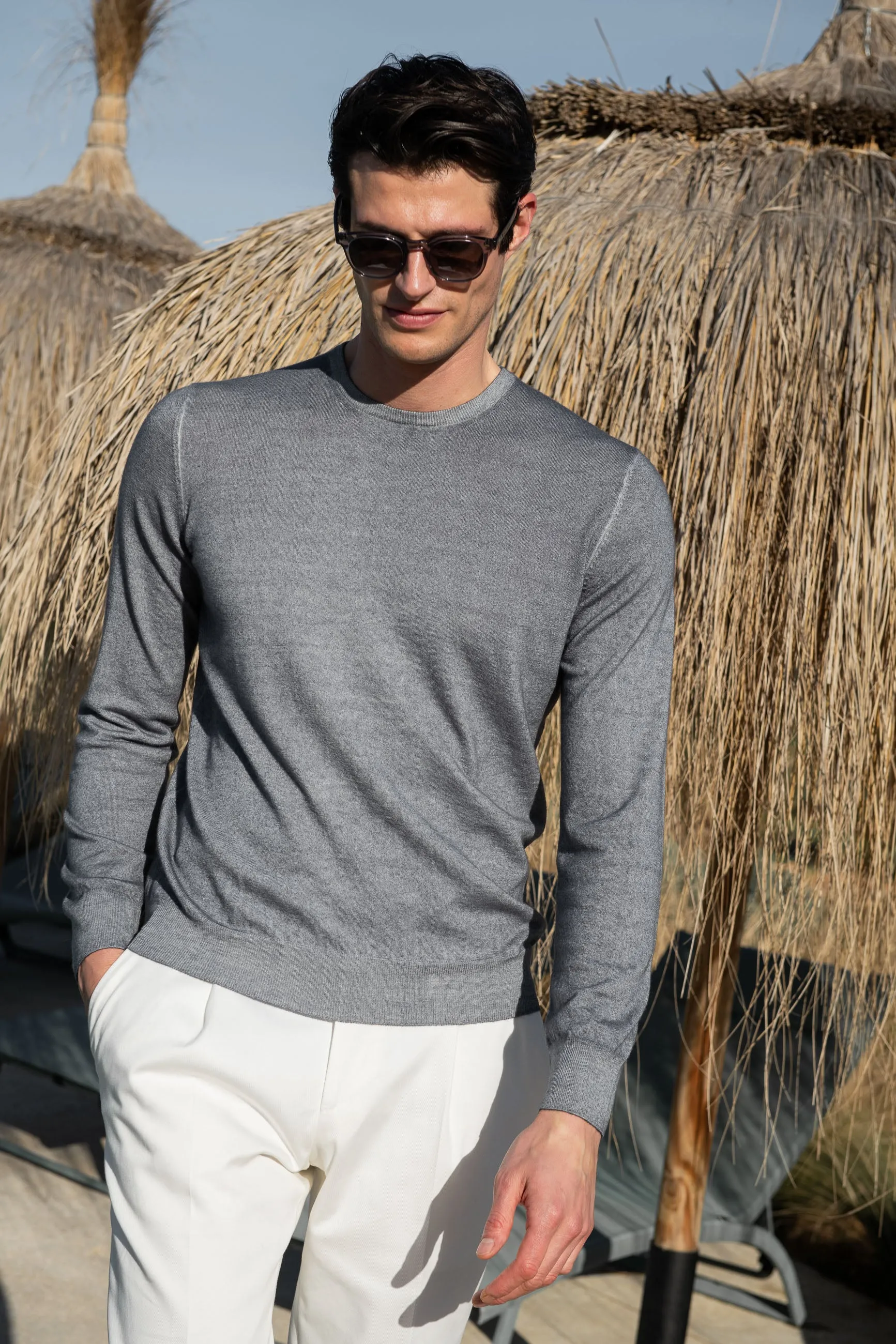 Grey superlight cashmere round neck – Made in italy