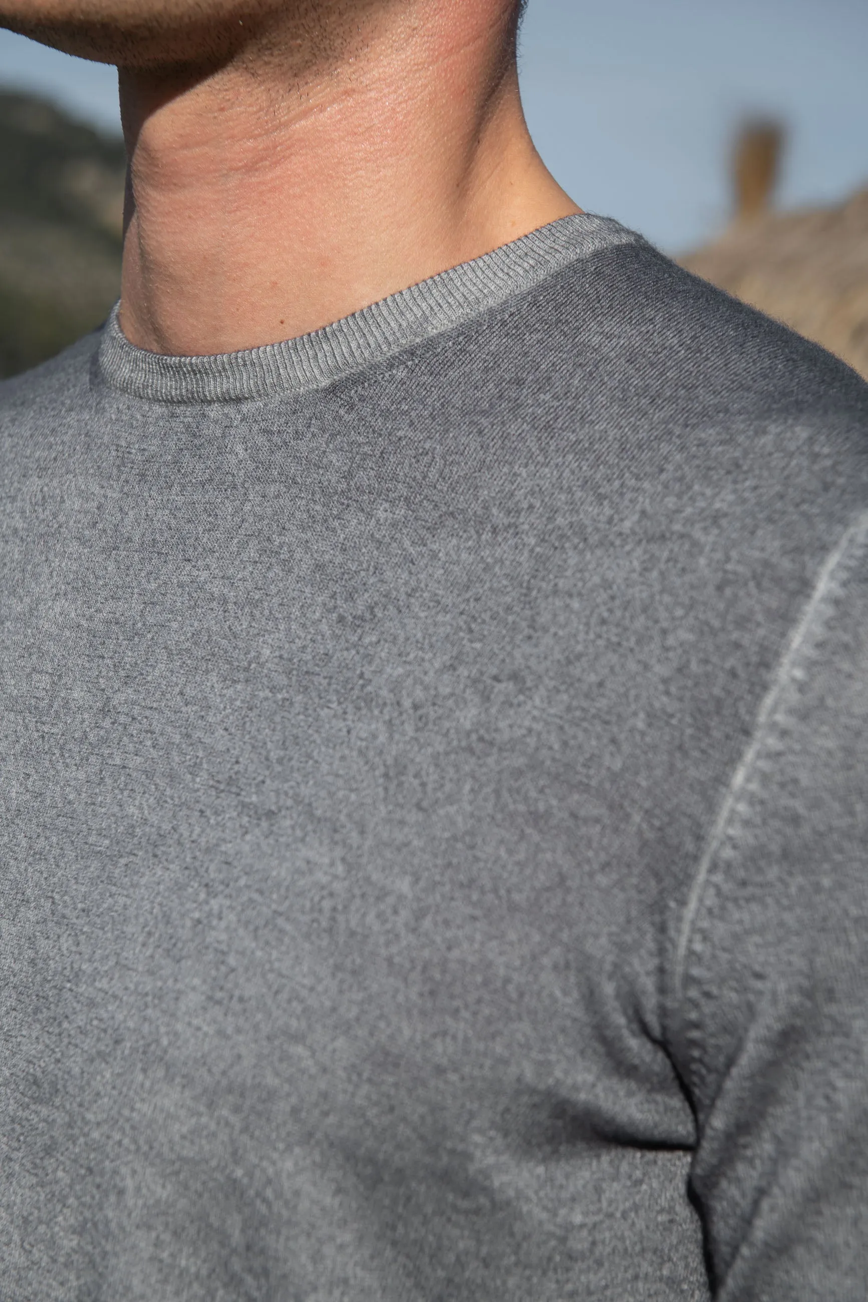 Grey superlight cashmere round neck – Made in italy