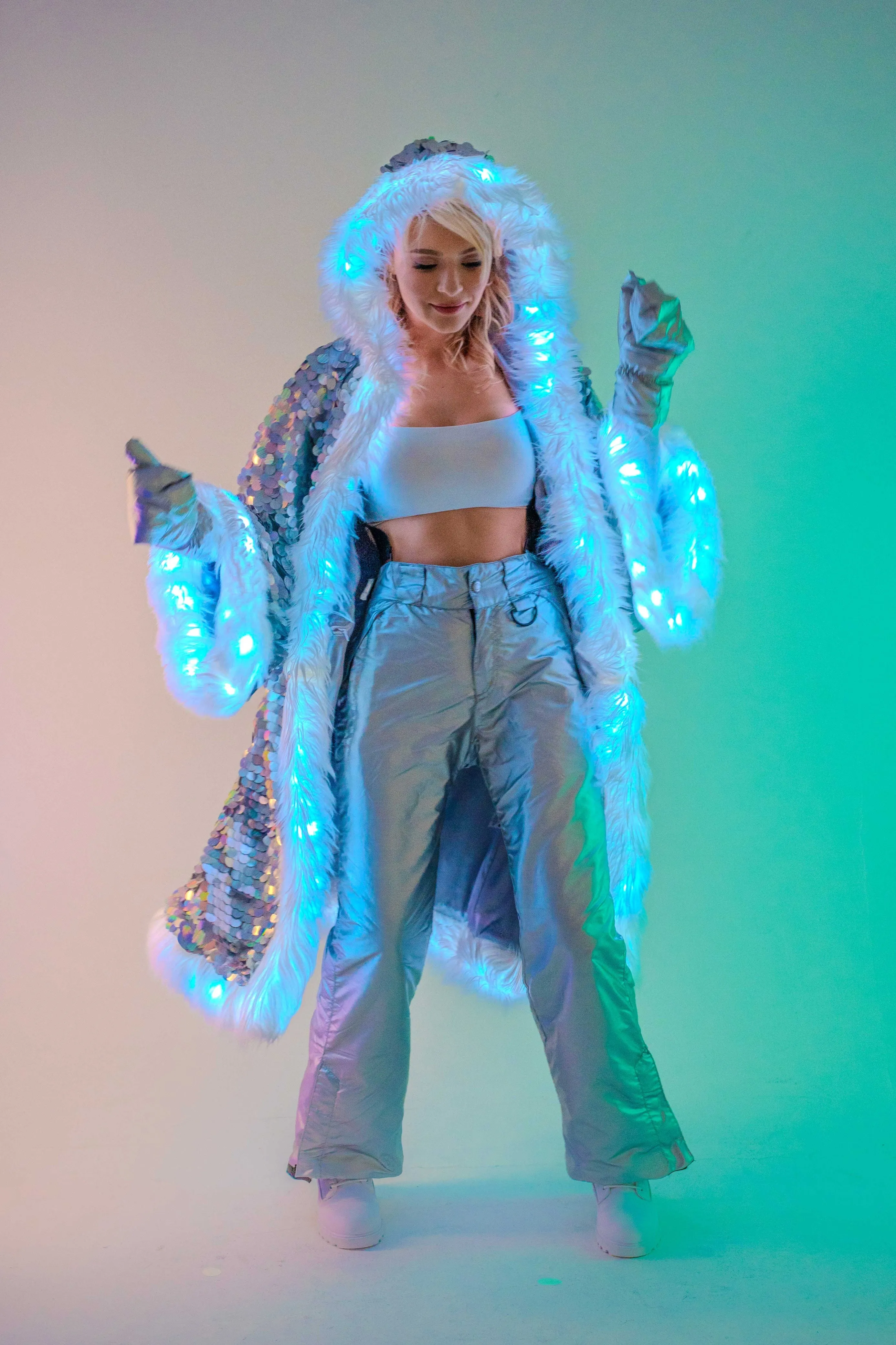 LED Big Bling Sequin Kimono in "Silver Disco"